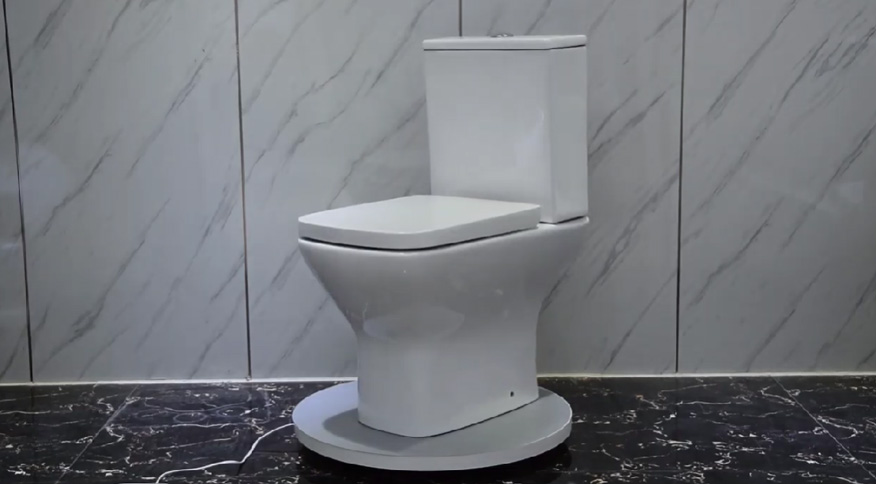 European hot sale style two-piece toilet from Lory
